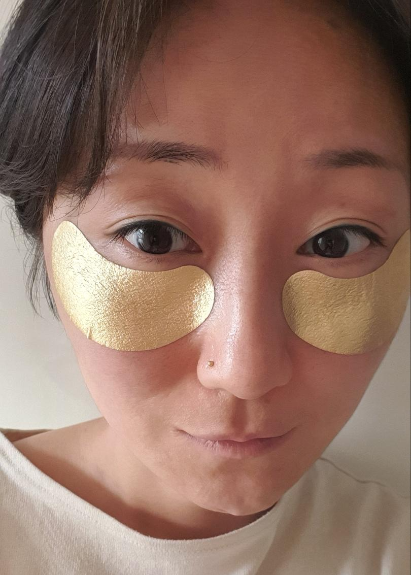 My product review : Gold Foil Eye Patch